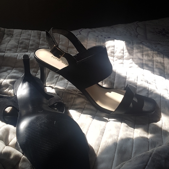 Nine West shoes - Picture 7 of 7